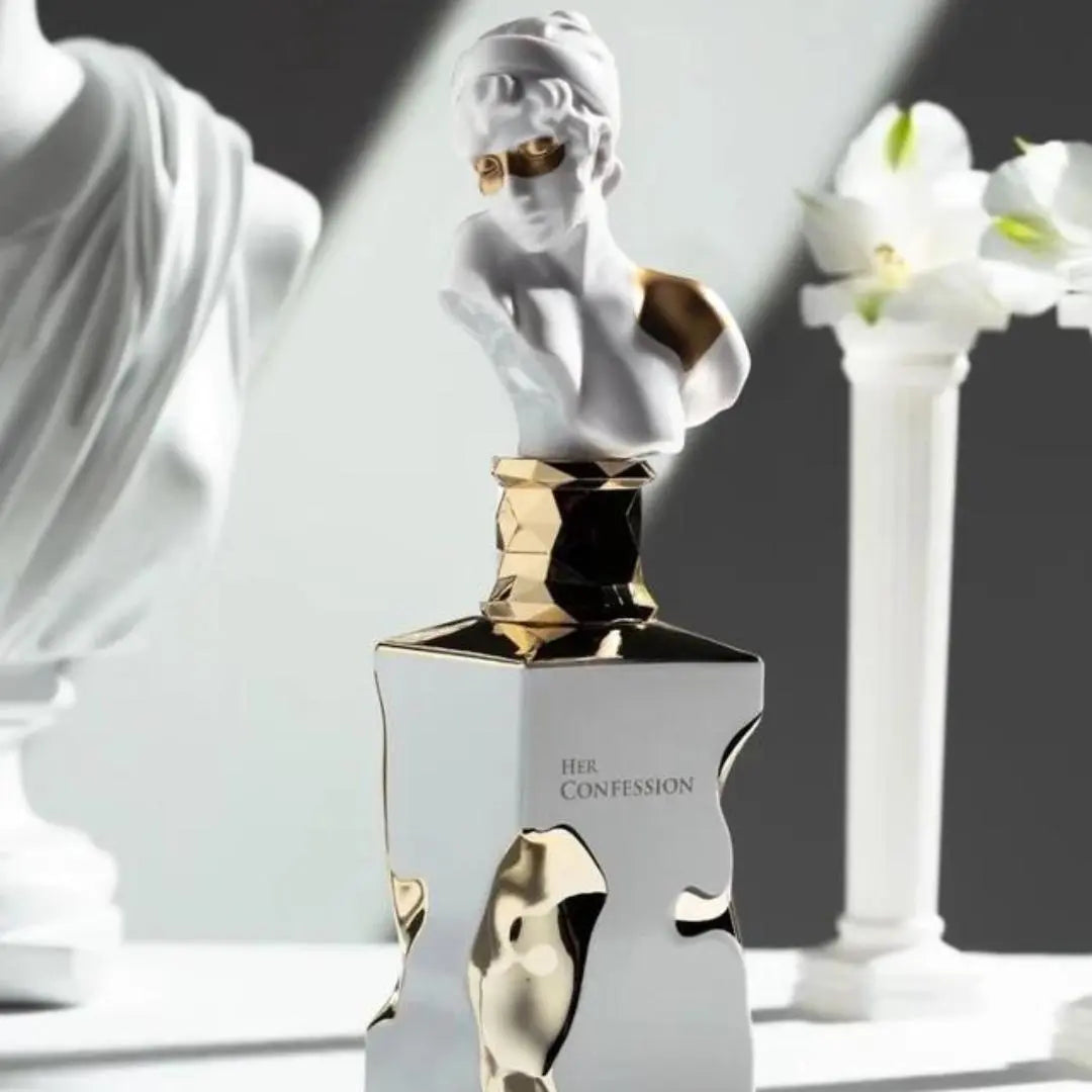 Her Confession 100ml Eau de Parfum by Lattafa perfume bottle close up