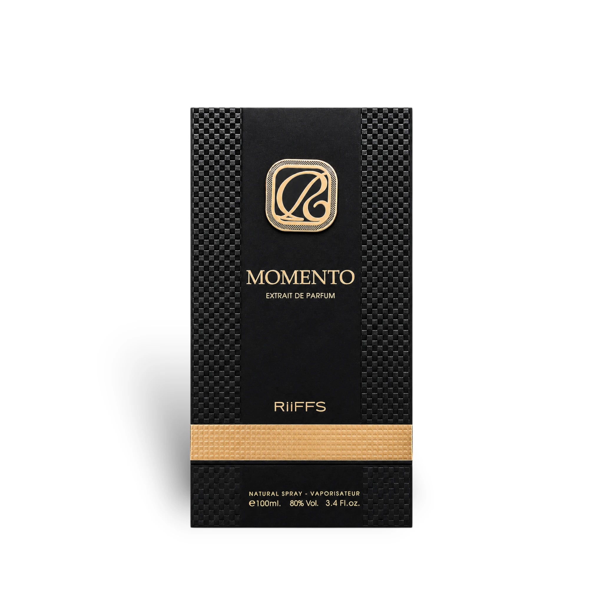 Close-up of the Momento Extrait de Parfum by RiiFFS bottle and packaging