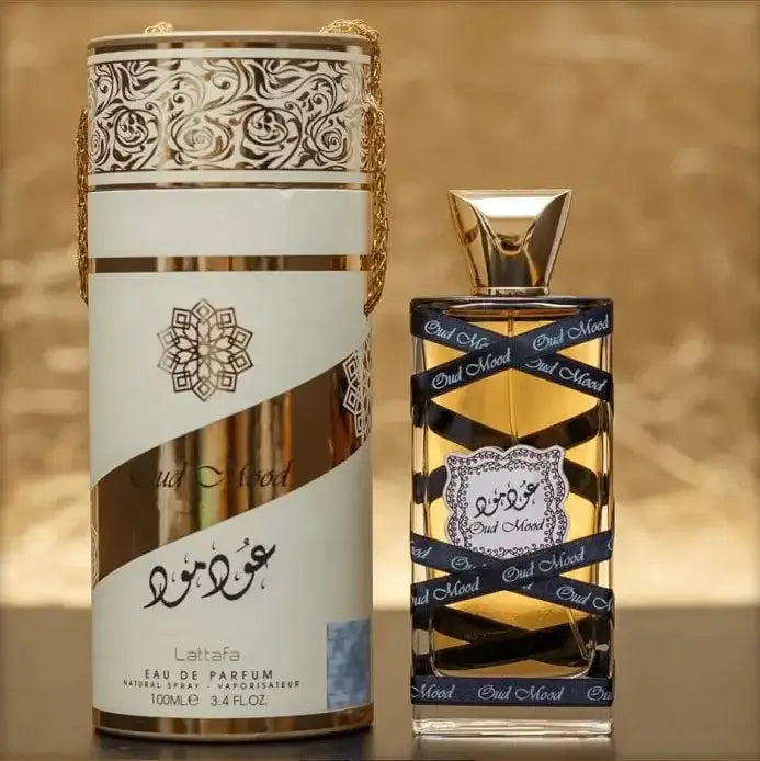 Oud Mood 100ml Eau de Parfum by Lattafa perfume bottle close up
